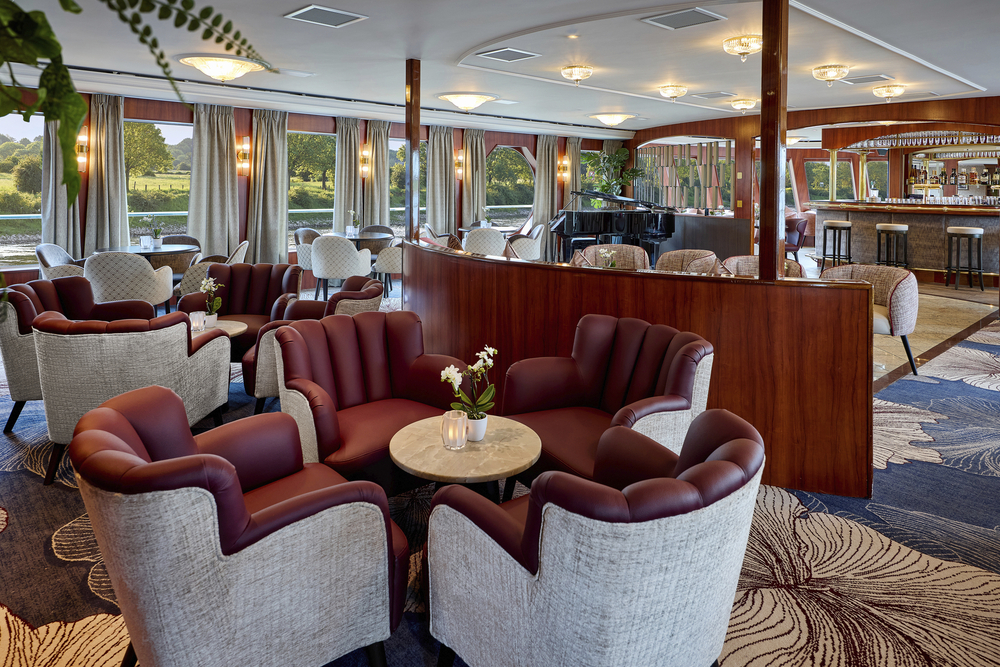 MS VIVA RUBY, Bar und Lounge