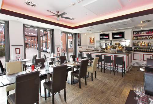RedGrill-Sonderbar des DORMERO Hotel Altes Kaufhaus in Lüneburg