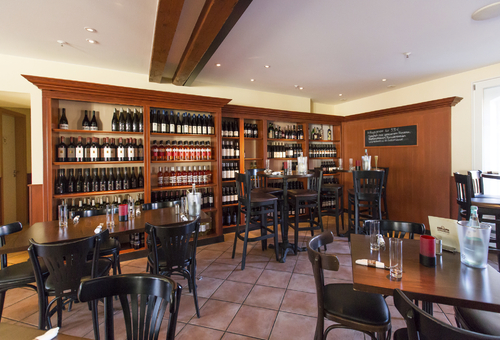 Bar des DORMERO Hotel Altes Kaufhaus in Lüneburg