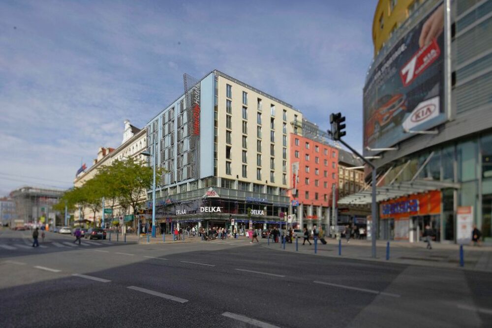 Außenansicht des InterCity Hotel Wien