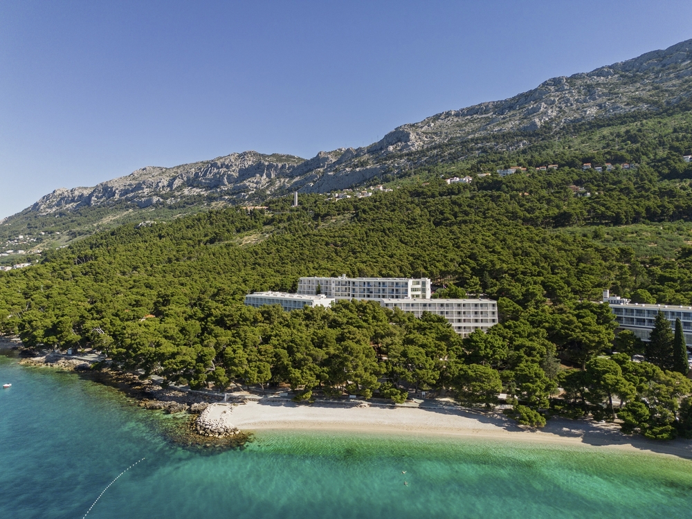 Außenaufnahme Bluesun Hotel Marina in Brela, Kroatien