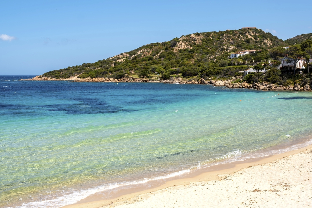 Strand von Baia Sardinia