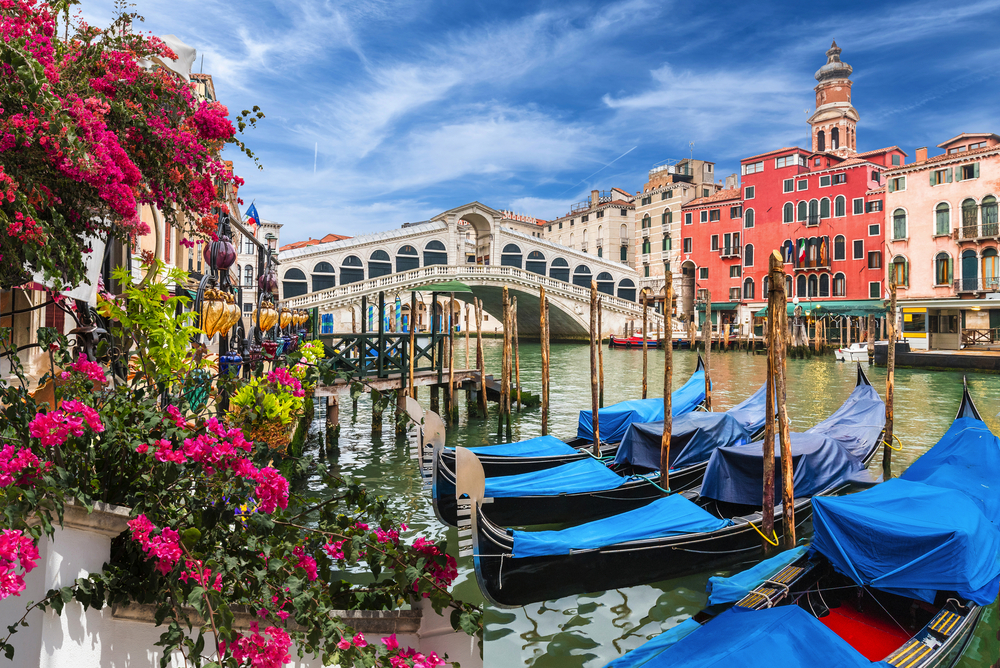 Rialto Brücke in Venedig