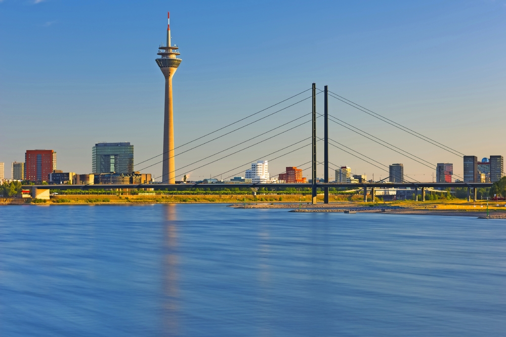 Düsseldorf am Abend